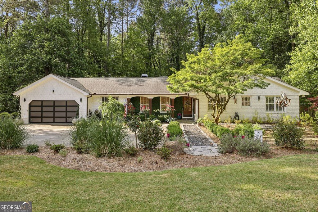 Photo of 1905 Gainsborough Drive, Chamblee, GA 30341 (MLS # 10754279)