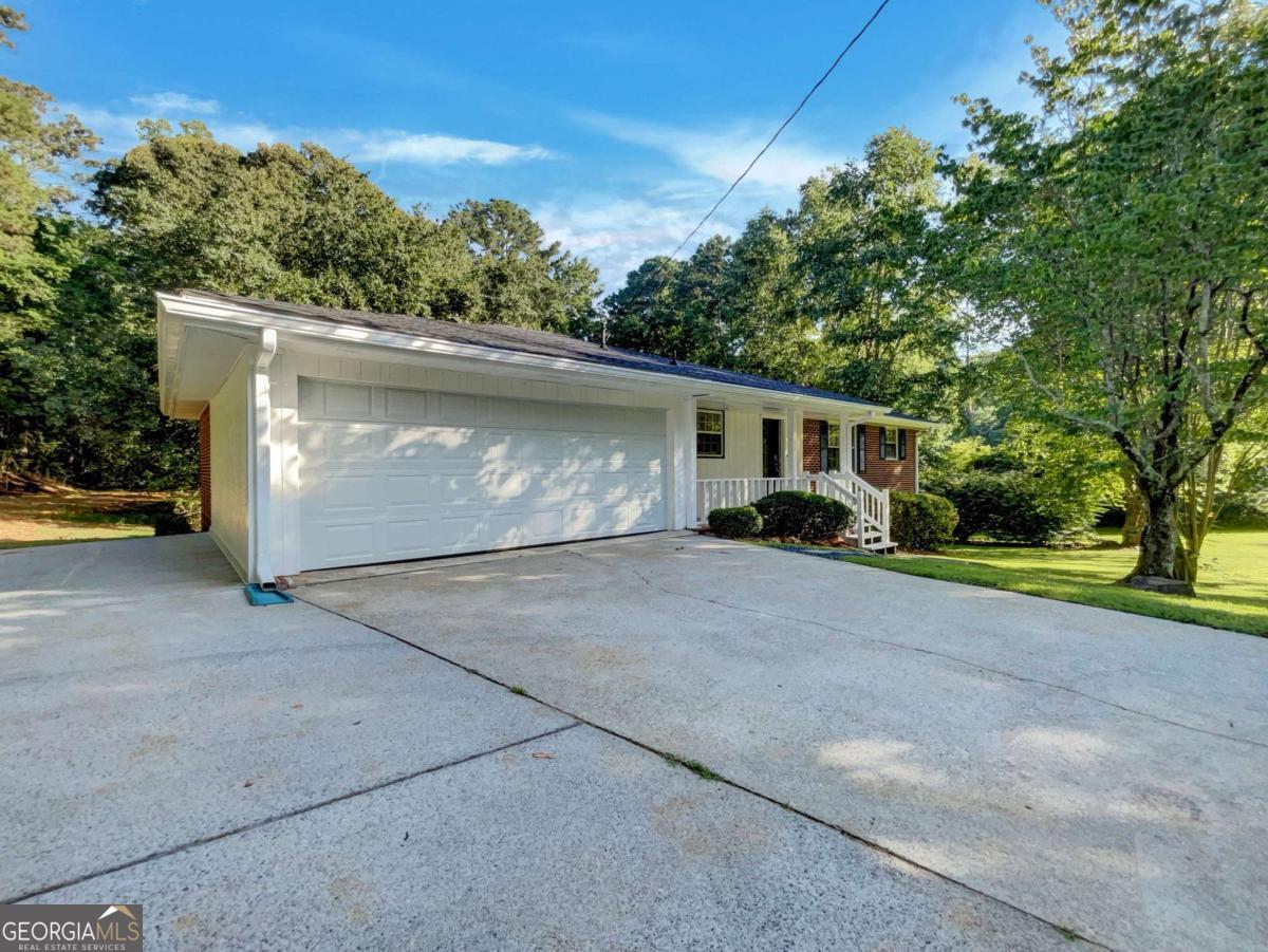 4726 Brownsville RD