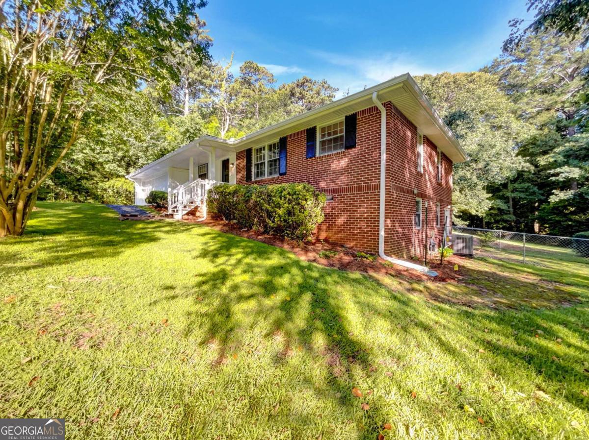4726 Brownsville RD