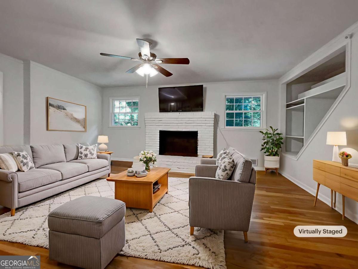 4726 Brownsville RD
