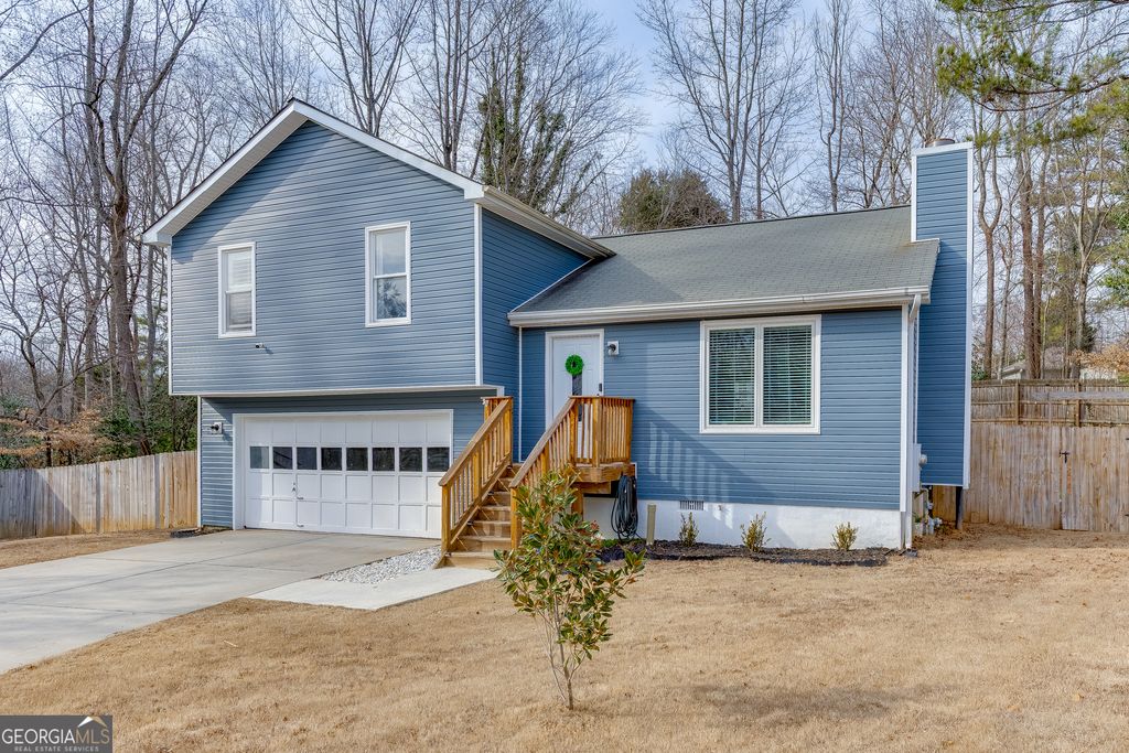 Photo of 632 Hidden Springs Court, Sugar Hill, GA 30518 (MLS # 10689926)