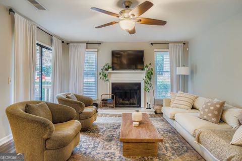 2501 Vineyard WAY SE Smyrna GA 30082