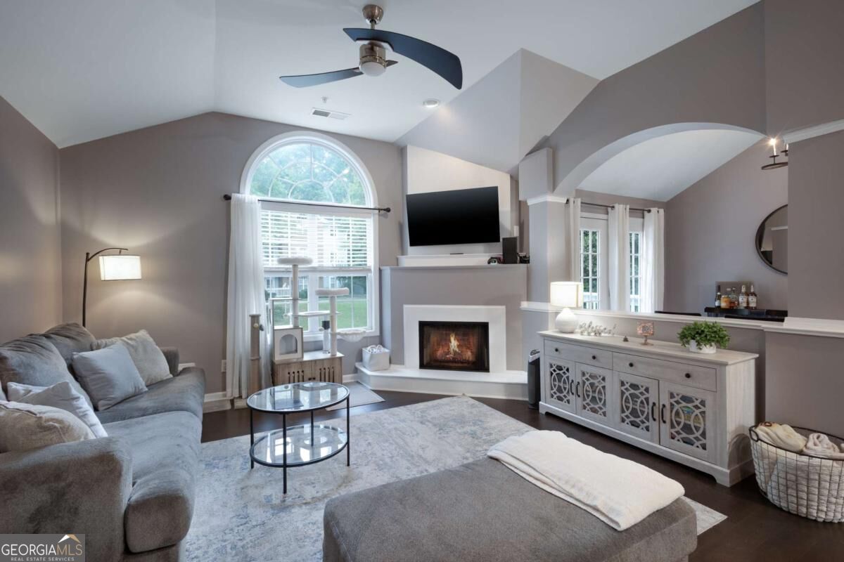 4006 Orchard Hill TER