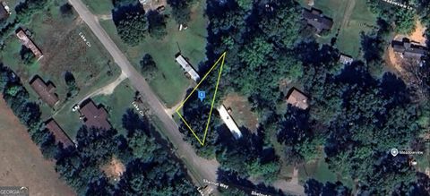 Photo of 60 Lake Circle, Newnan, GA 30263 (MLS # 10647720)