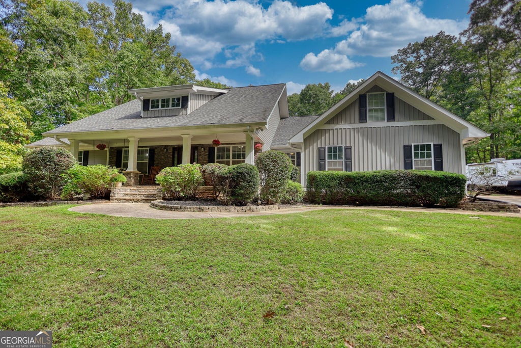 Photo of 4140 Mount Paran Drive, Social Circle, GA 30025 (MLS # 10874370)
