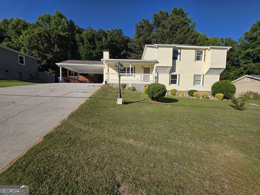 Photo of 2701 Bluffton Road, Buford, GA 30519 (MLS # 10768821)