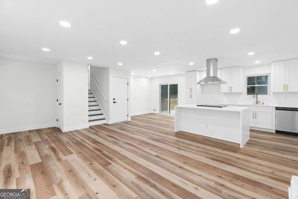 Photo of 412 Trotters Ridge Ridge, Lawrenceville, GA 30043 (MLS # 10807293)