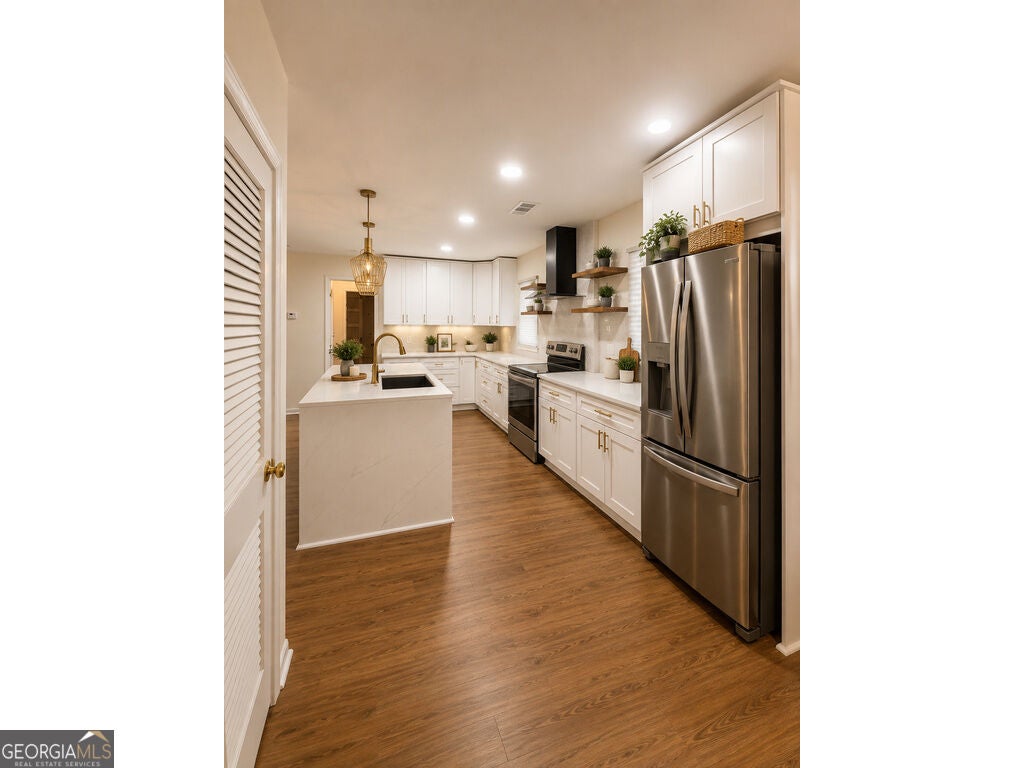 1558 Alverado WAY
