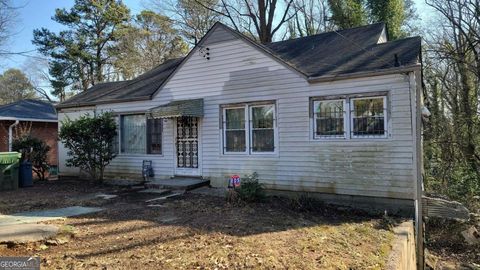 Photo of 2676 Oldknow Drive NW, Atlanta, GA 30318 (MLS # 10694352)