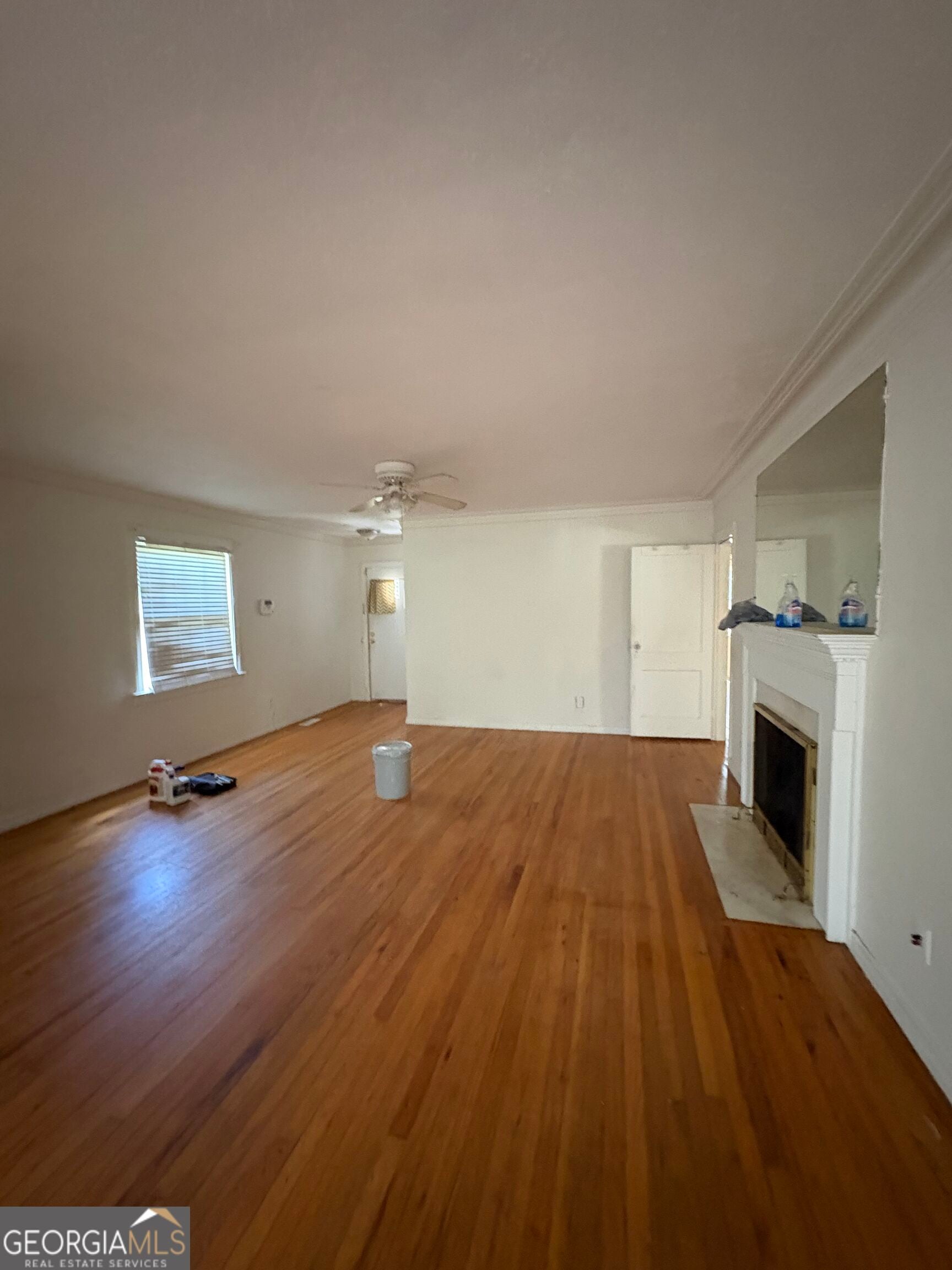 4075 Edgewood CIR