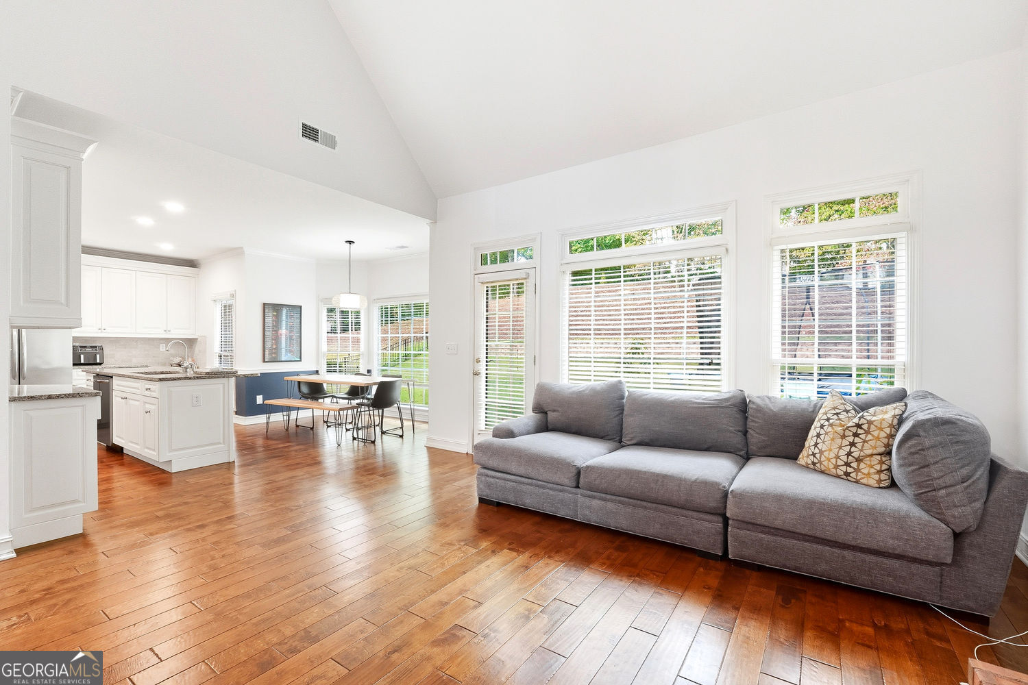 2009 McLain RD NW