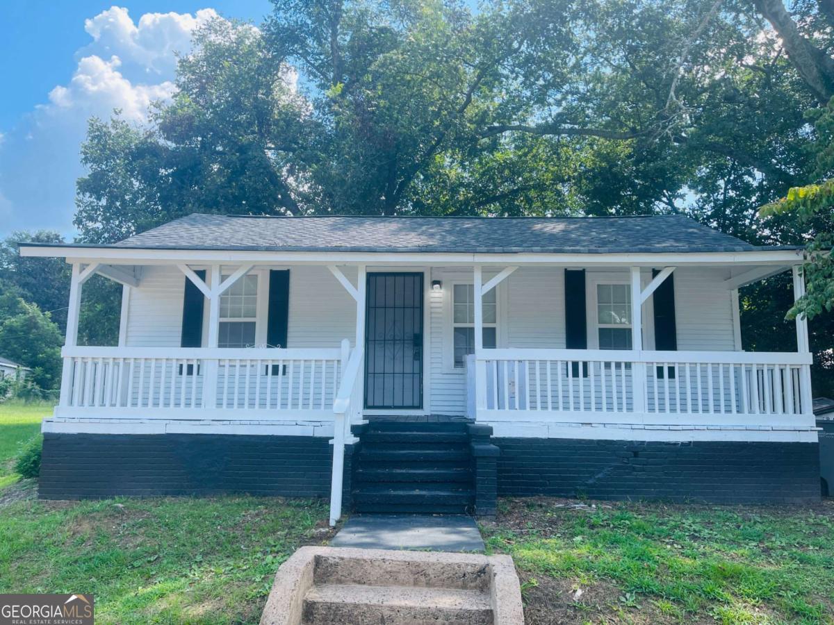 This fully renovated 2 bedroom, 1 bath home features a beautiful rocking chair covered front porch, all new floors, new paint, new tile shower and new appliances. Located minutes from all Lagrange has to offer! Must see!
