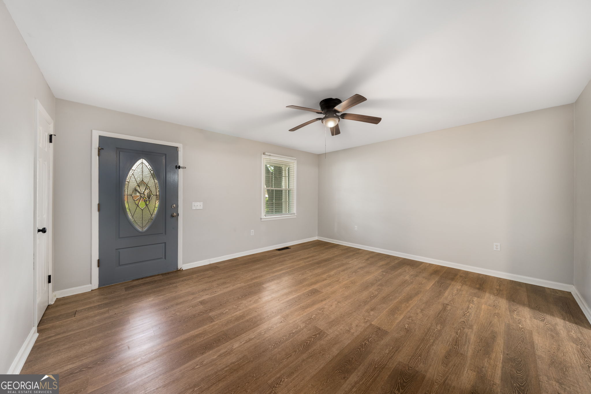 114 Karen DR