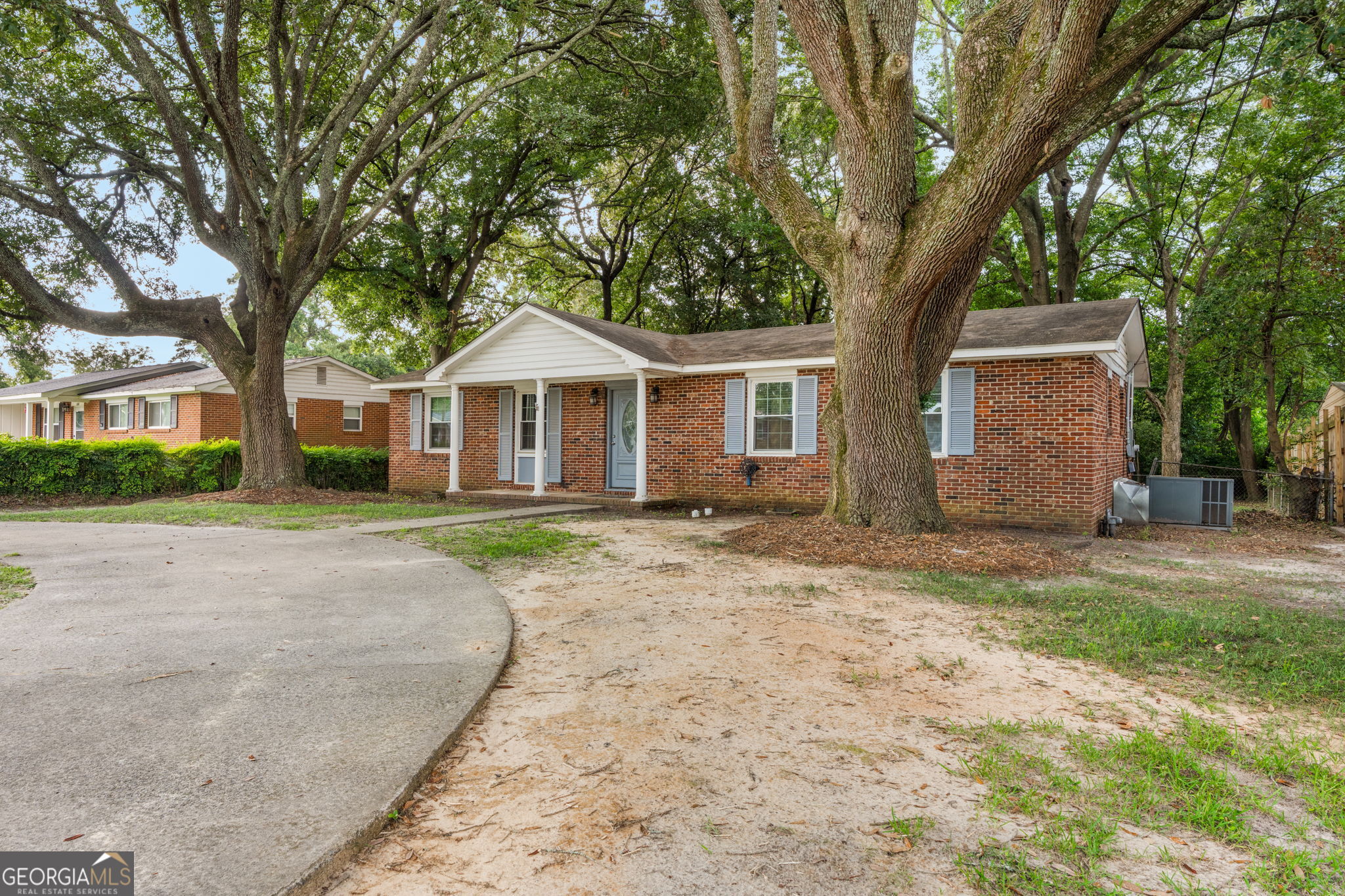 114 Karen DR