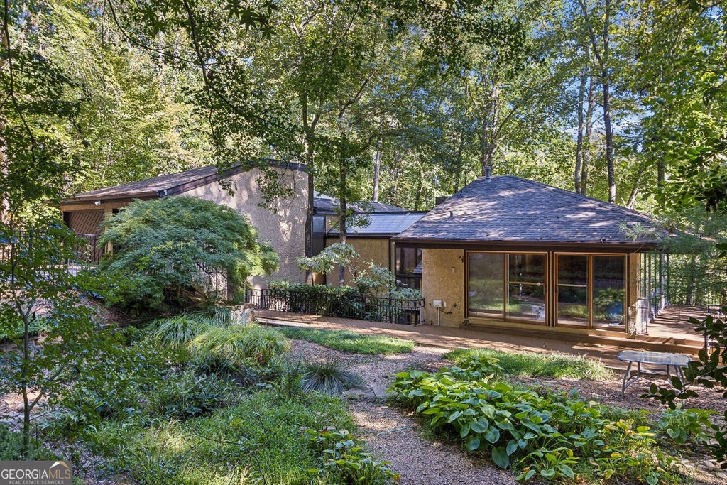 Photo of 114 River Park Drive, Atlanta, GA 30328 (MLS # 10854402)