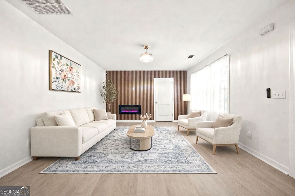 Photo of 1344 Bluefield Drive SW, Atlanta, GA 30310 (MLS # 10697642)