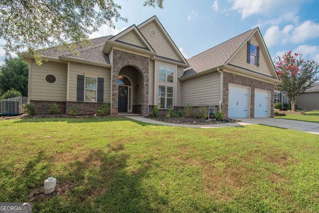 87 Camden Village DR