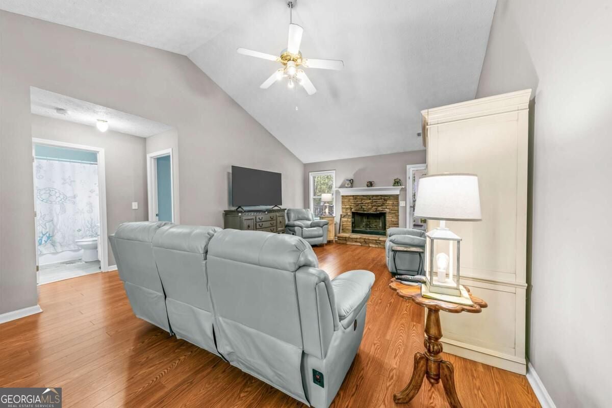 123 Azalea DR
