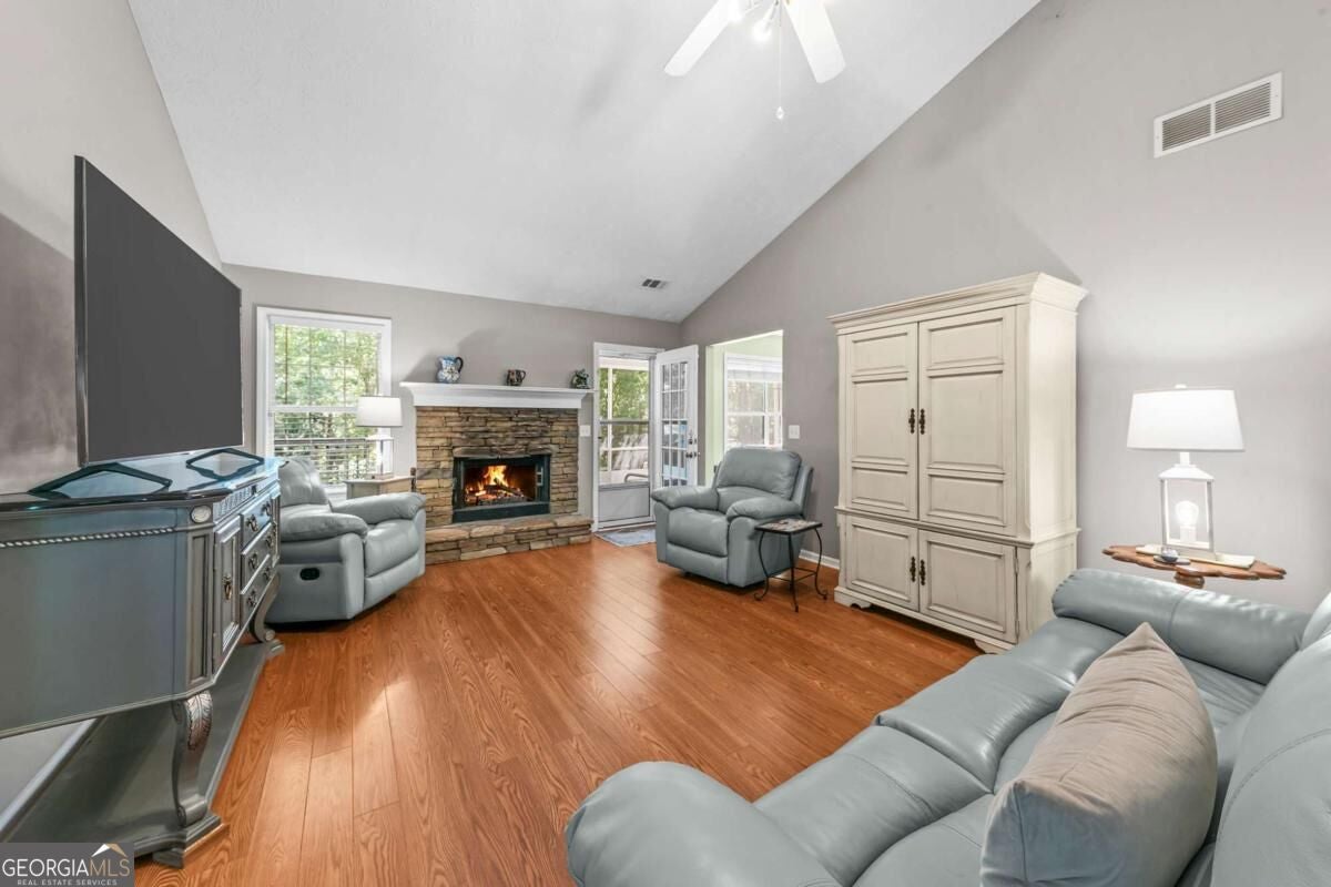 123 Azalea DR