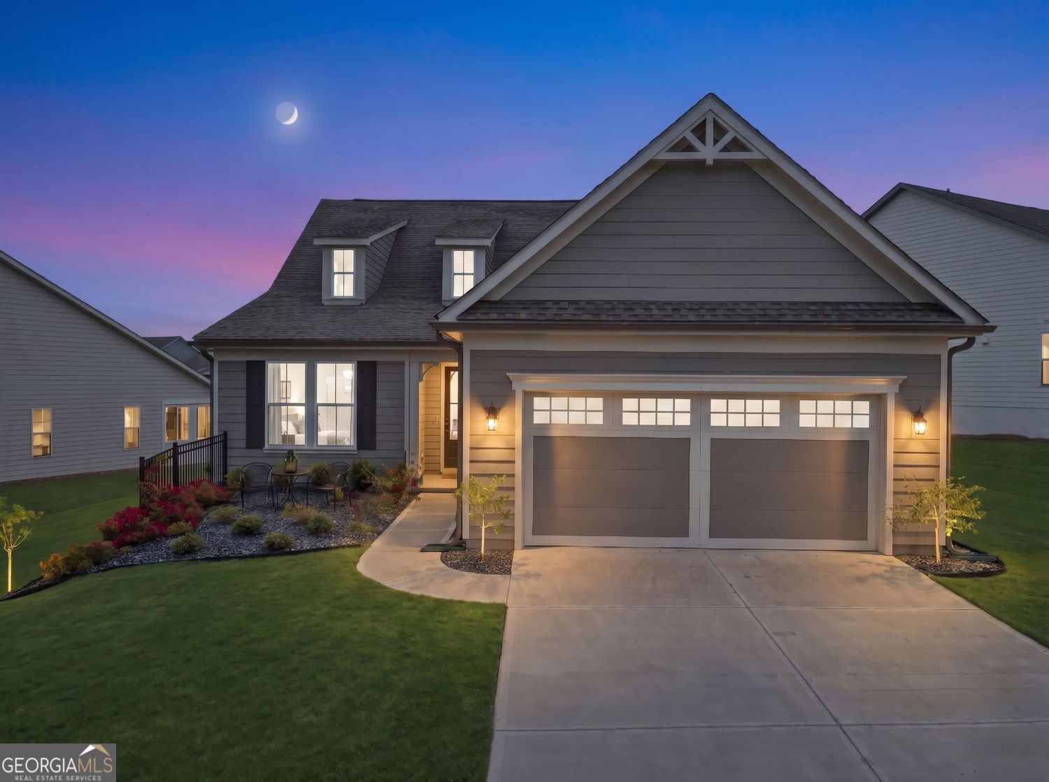 320 Salton WAY