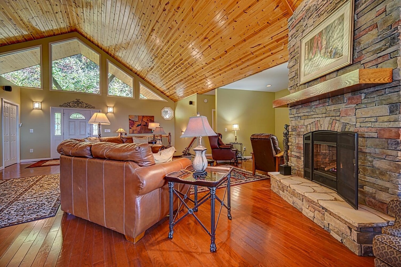Wolf Mountain Estates - Residential