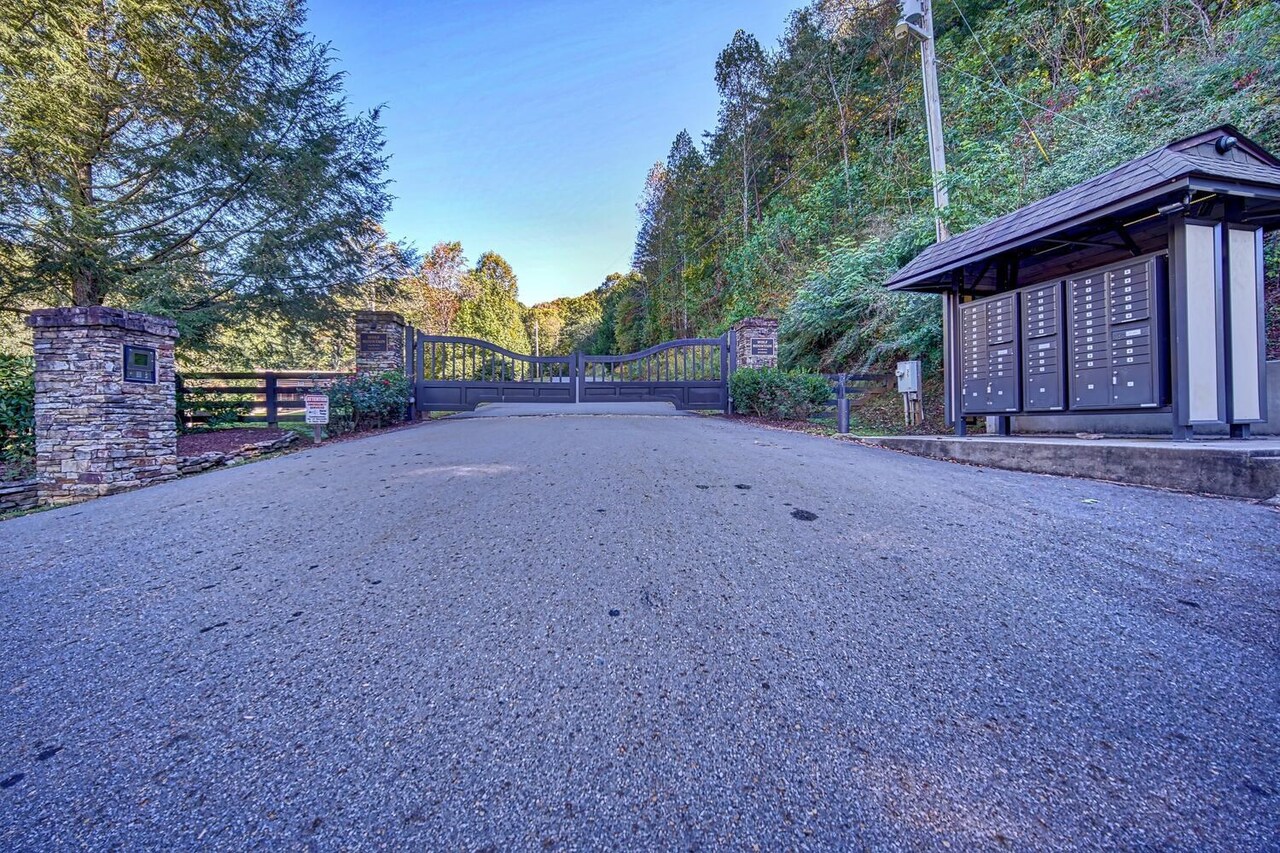 Wolf Mountain Estates - Residential