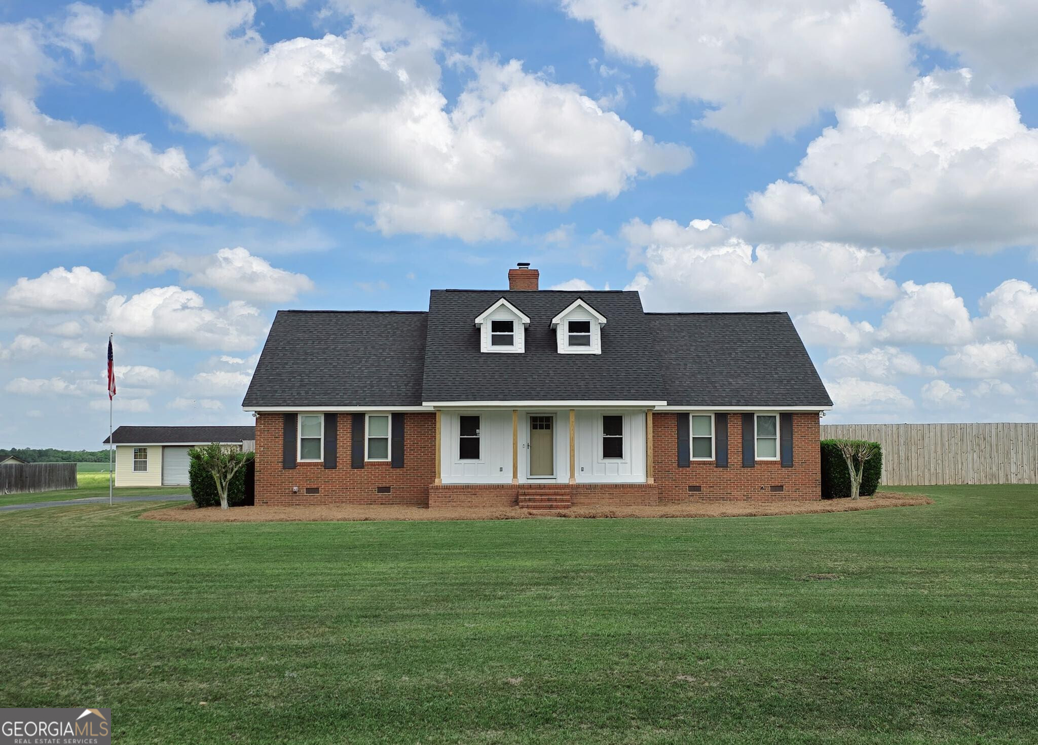 Listing image 1