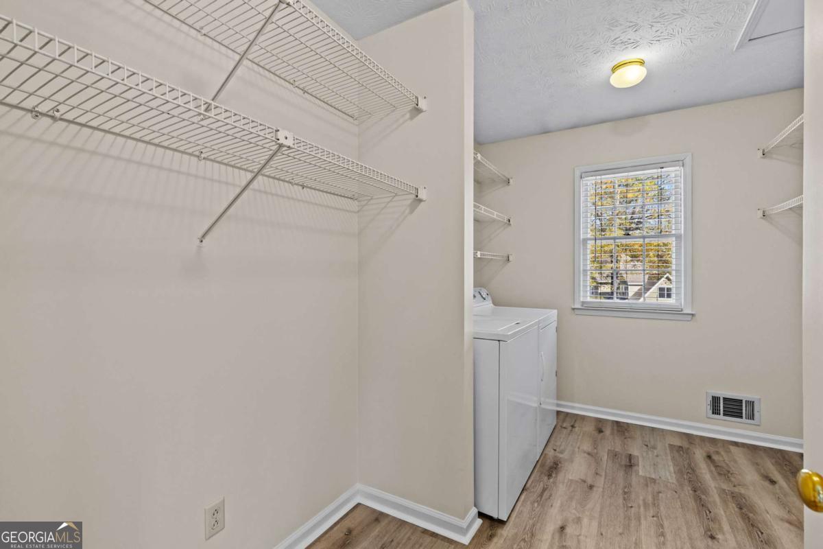 FLOWERS CROSSING - Residential