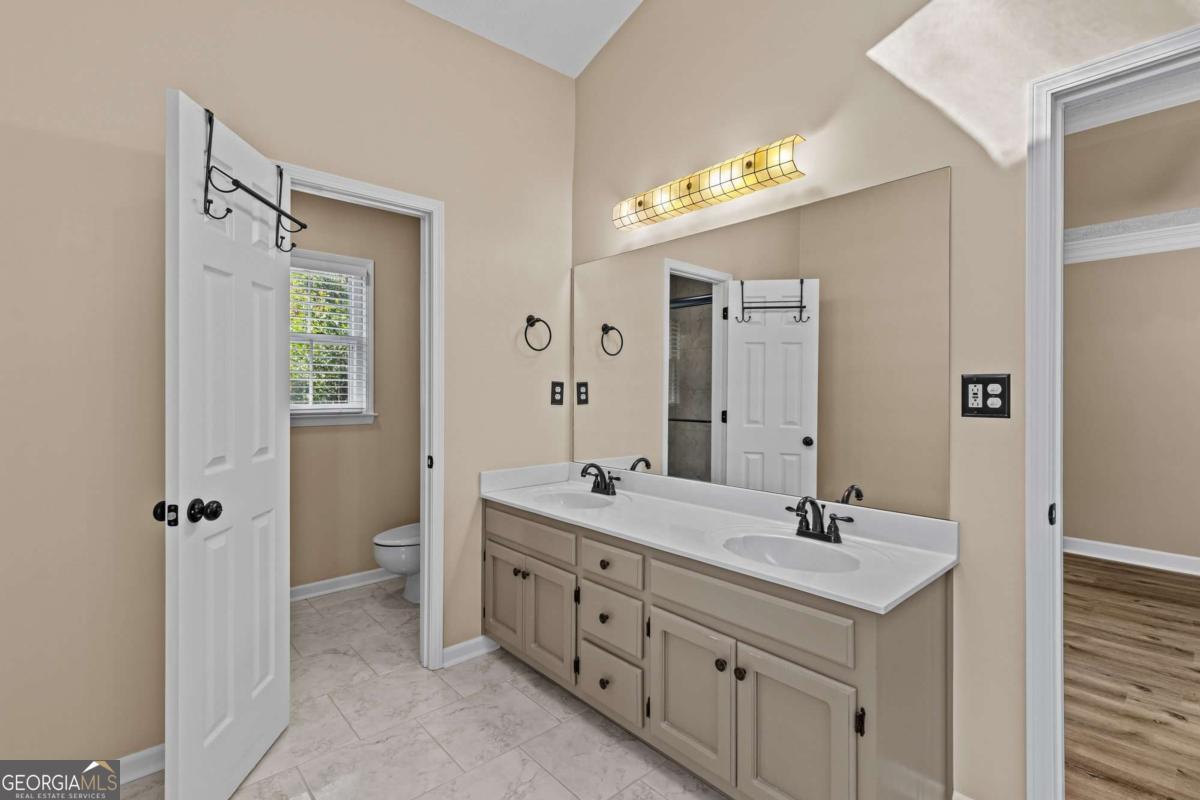 FLOWERS CROSSING - Residential