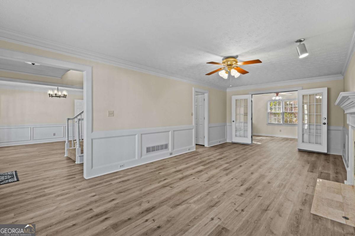 FLOWERS CROSSING - Residential