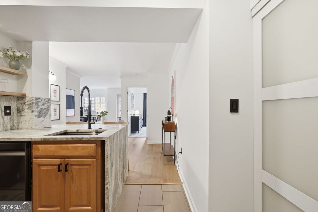 Photo of 795 Hammond Drive #603, Sandy Springs, GA 30328 (MLS # 10802674)