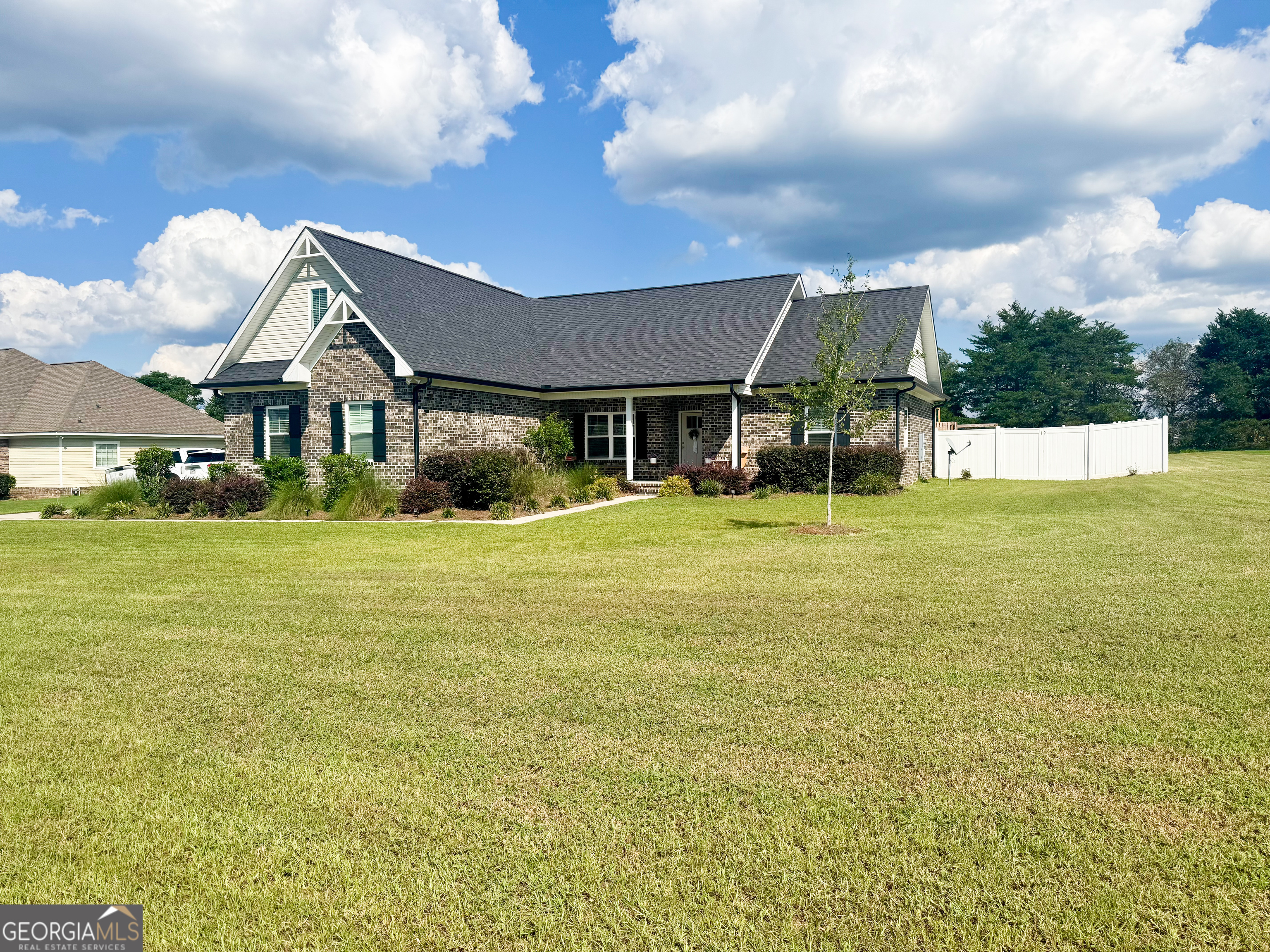 206 Spotted Fawn RD N