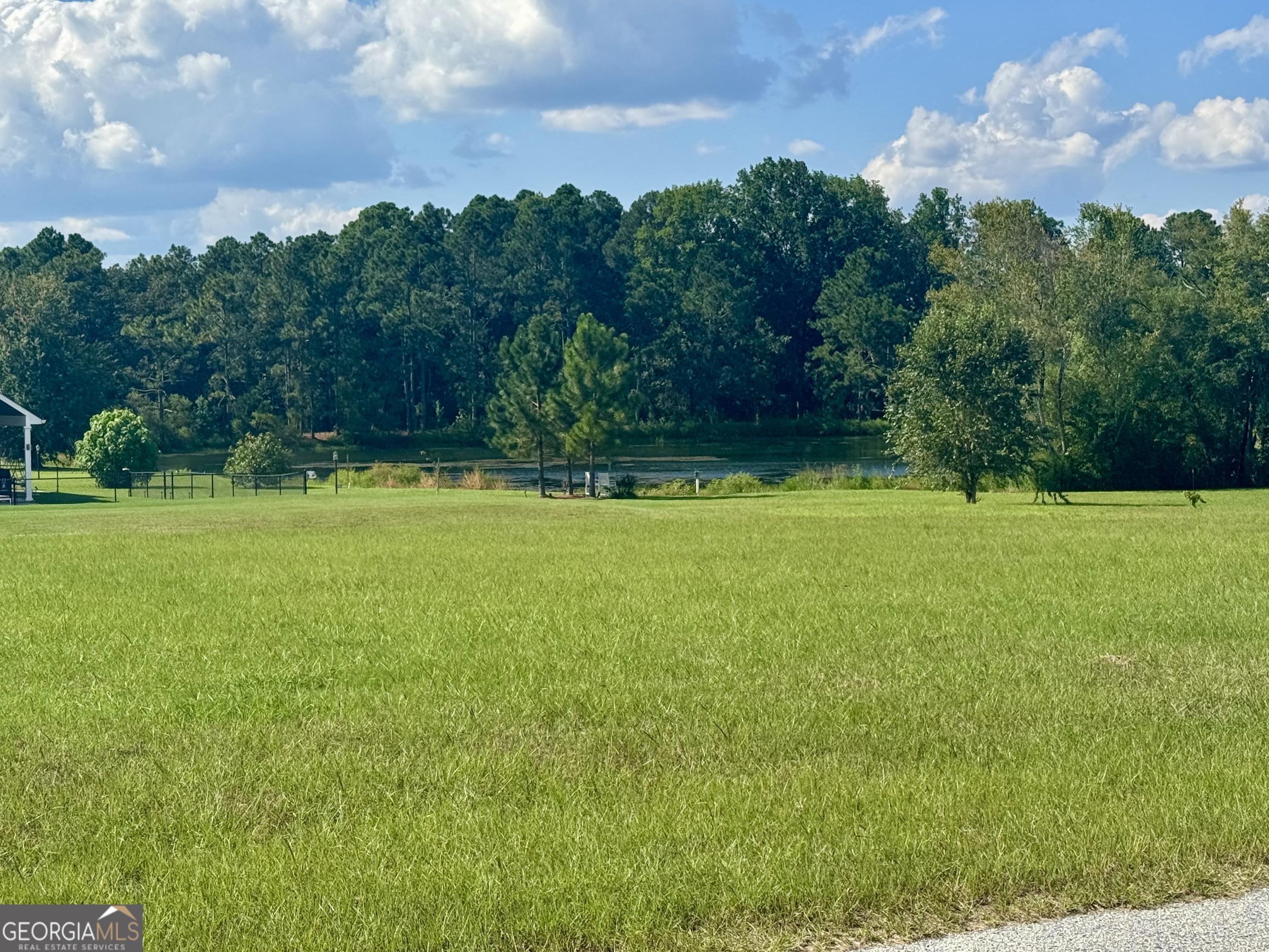206 Spotted Fawn RD N