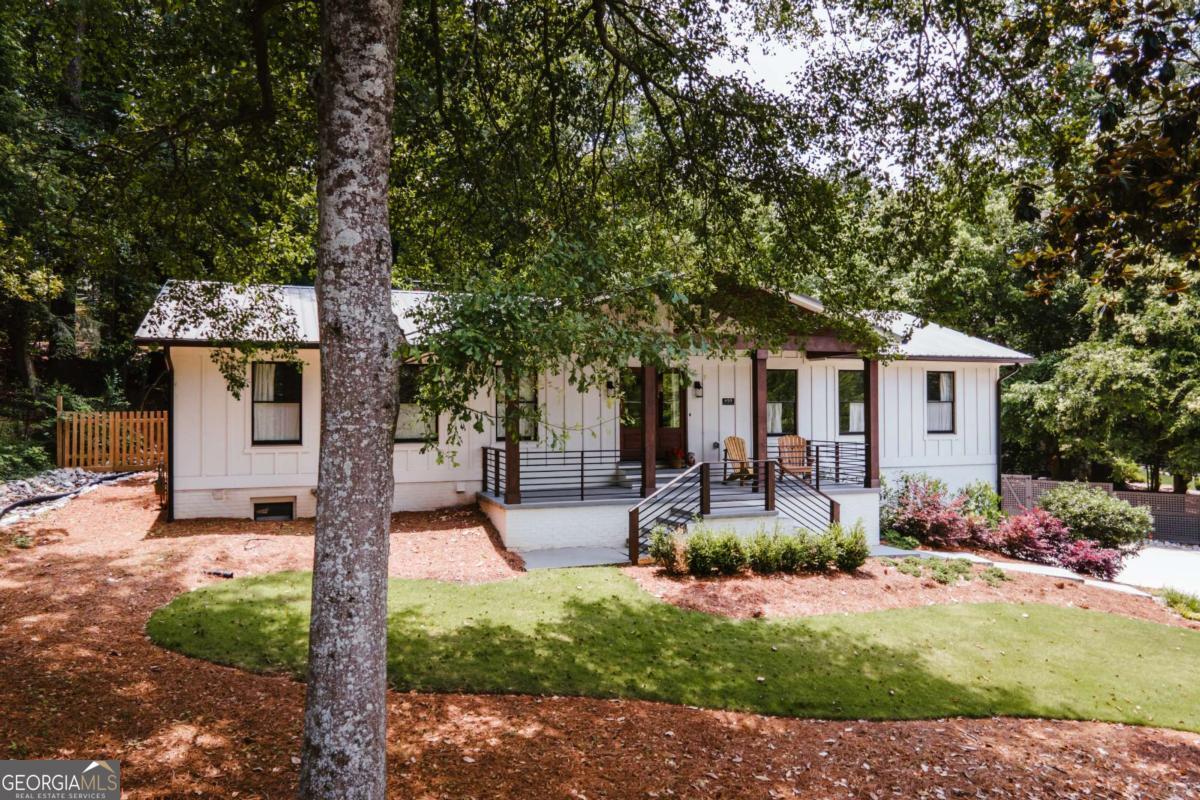 499 West Lake DR