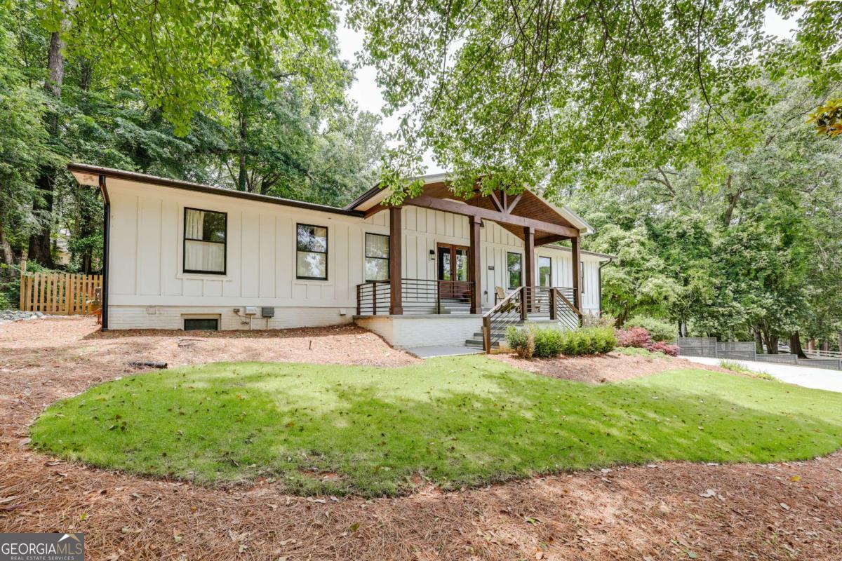 499 West Lake DR