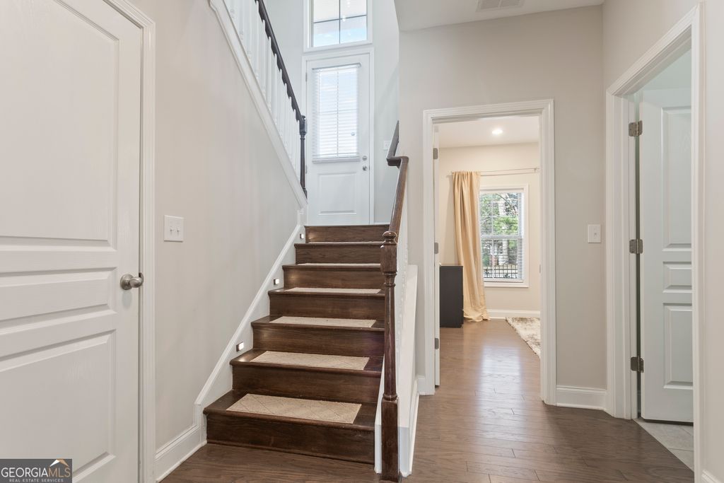 Photo of 1970 Devonwood Drive, Atlanta, GA 30329 (MLS # 10701647)