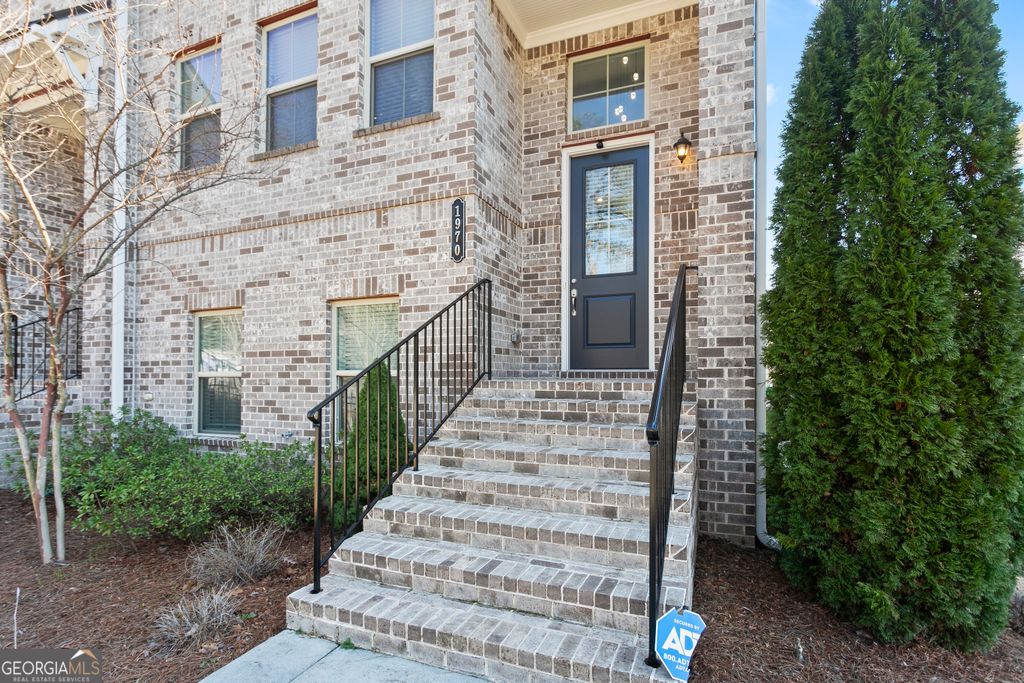 Photo of 1970 Devonwood Drive, Atlanta, GA 30329 (MLS # 10701647)