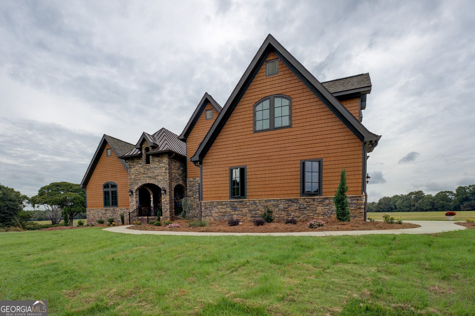 5187 Parkview DR