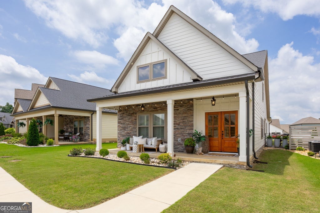 Photo of 407 Tuscany Village Drive, Ringgold, GA 30736 (MLS # 10791717)