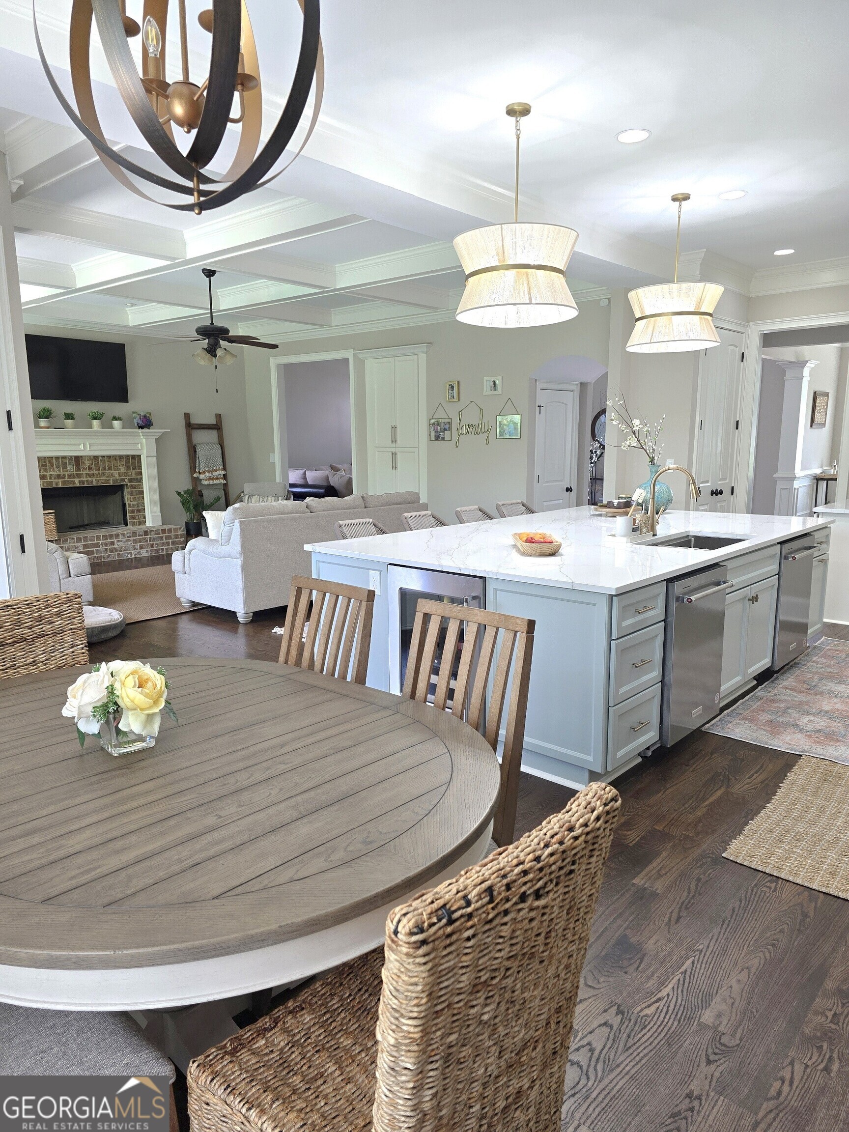 404 Arbor Springs PKWY