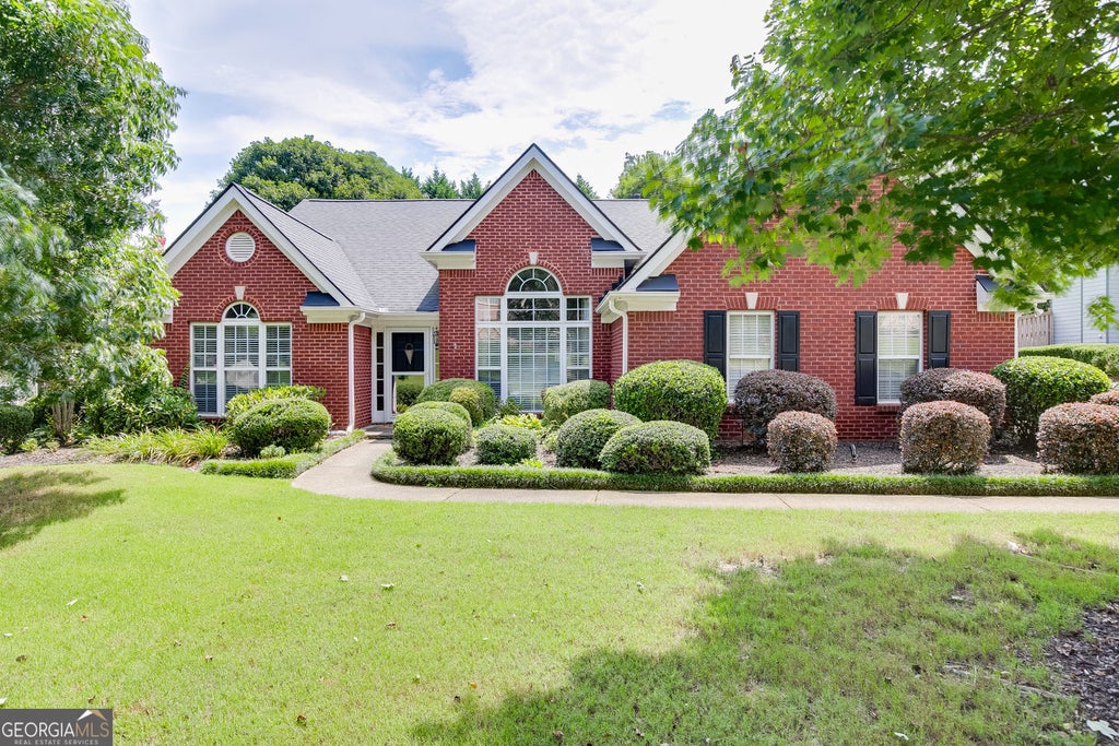 Photo of 2712 Bogan Creek Drive, Buford, GA 30519 (MLS # 10815846)