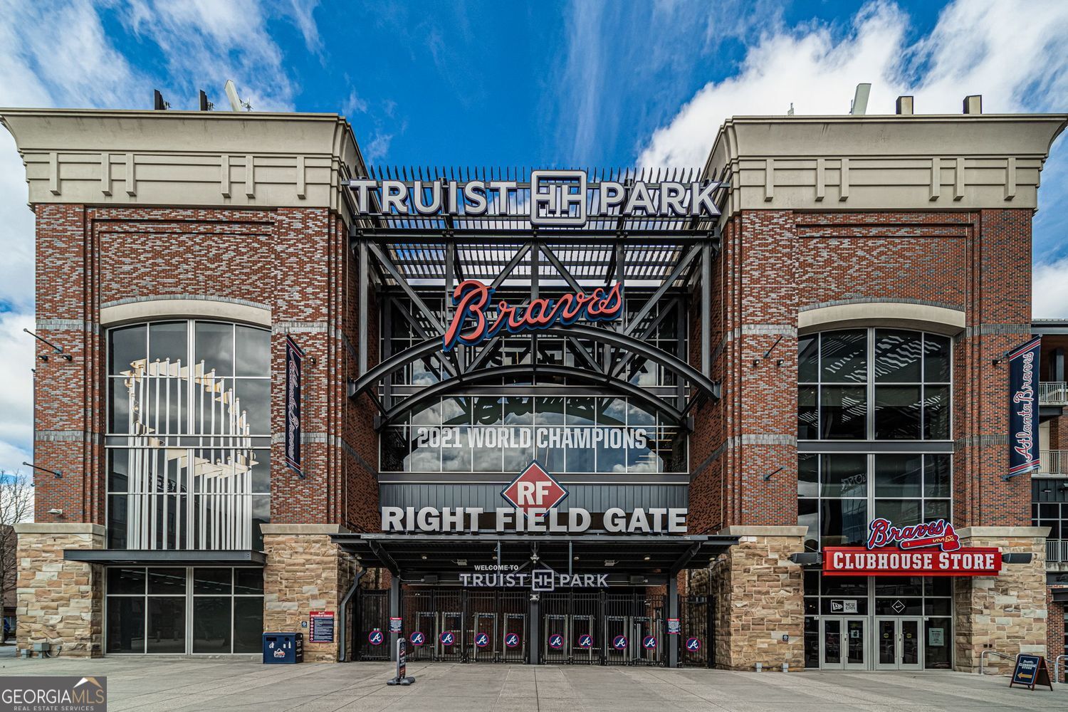 Smyrna, Georgia 30080, United States, 3 Bedrooms Bedrooms, ,3 BathroomsBathrooms,Residential,Active,196142