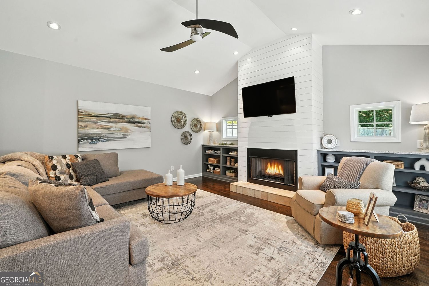 Smyrna, Georgia 30080, United States, 3 Bedrooms Bedrooms, ,3 BathroomsBathrooms,Residential,Active,196142