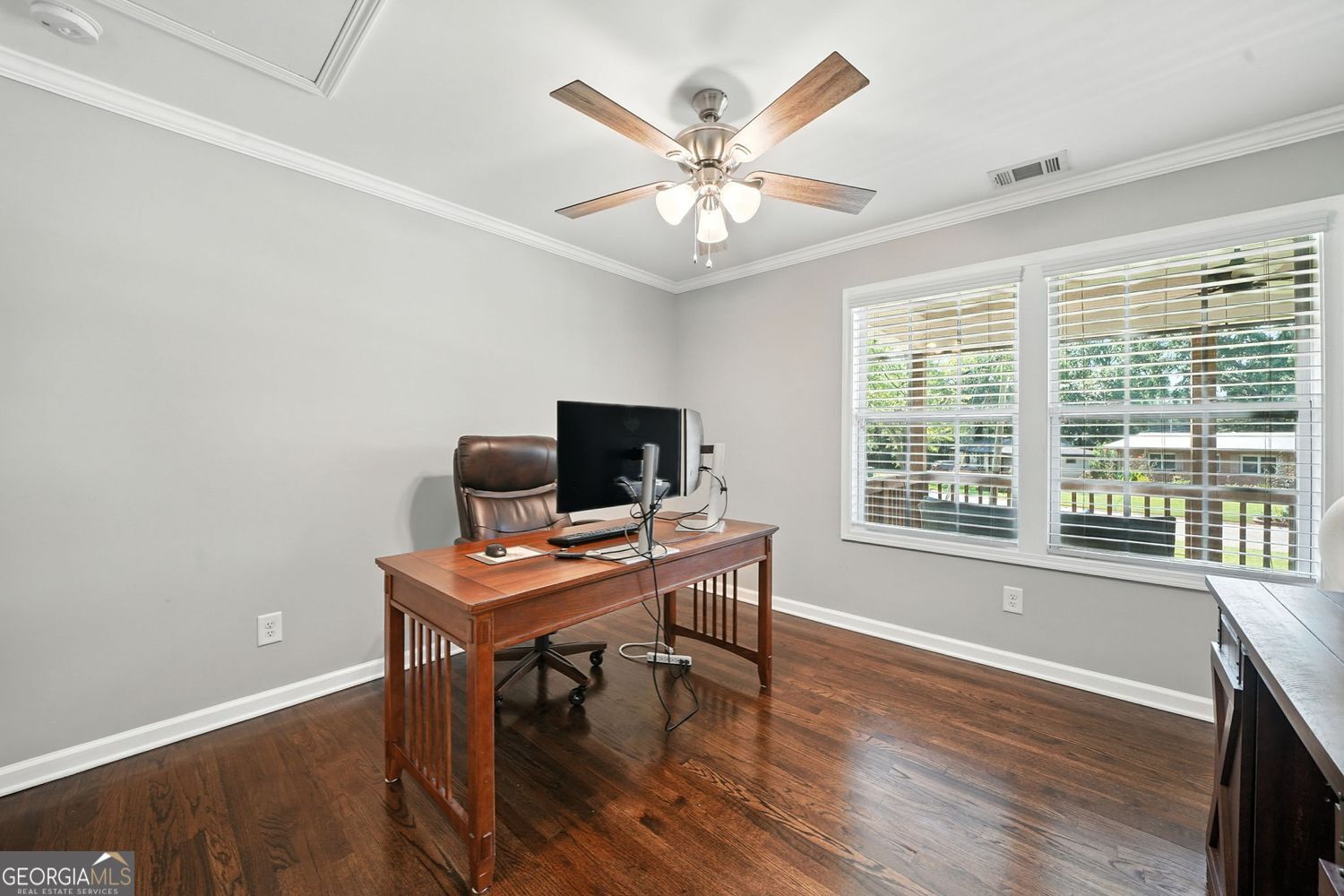 Smyrna, Georgia 30080, United States, 3 Bedrooms Bedrooms, ,3 BathroomsBathrooms,Residential,Active,196142