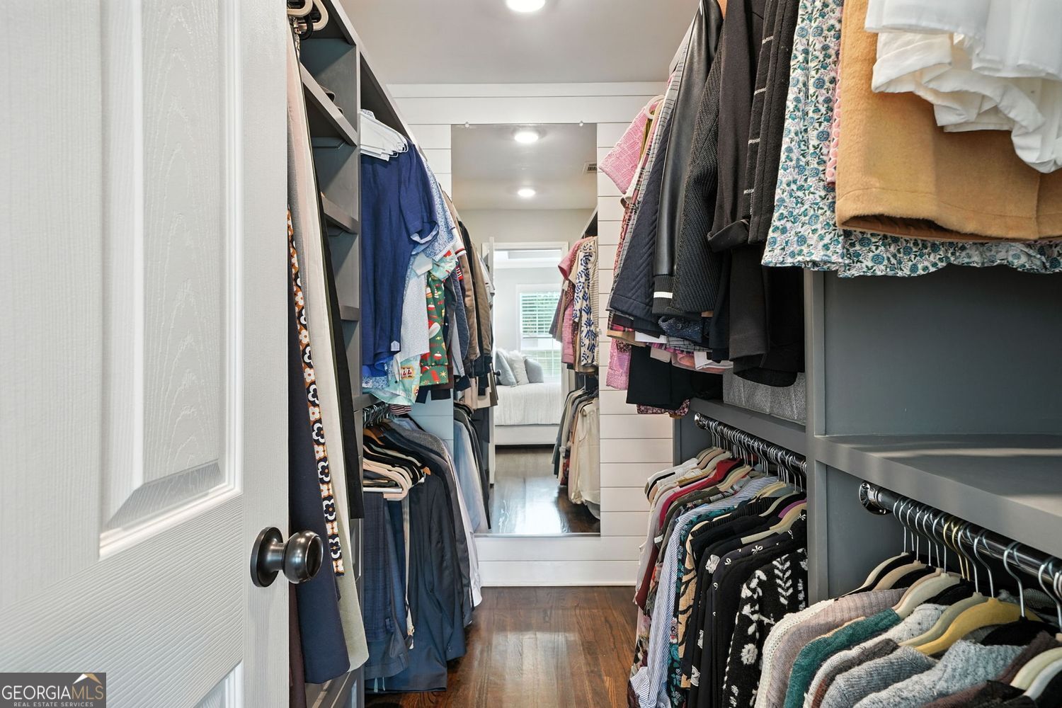 Smyrna, Georgia 30080, United States, 3 Bedrooms Bedrooms, ,3 BathroomsBathrooms,Residential,Active,196142