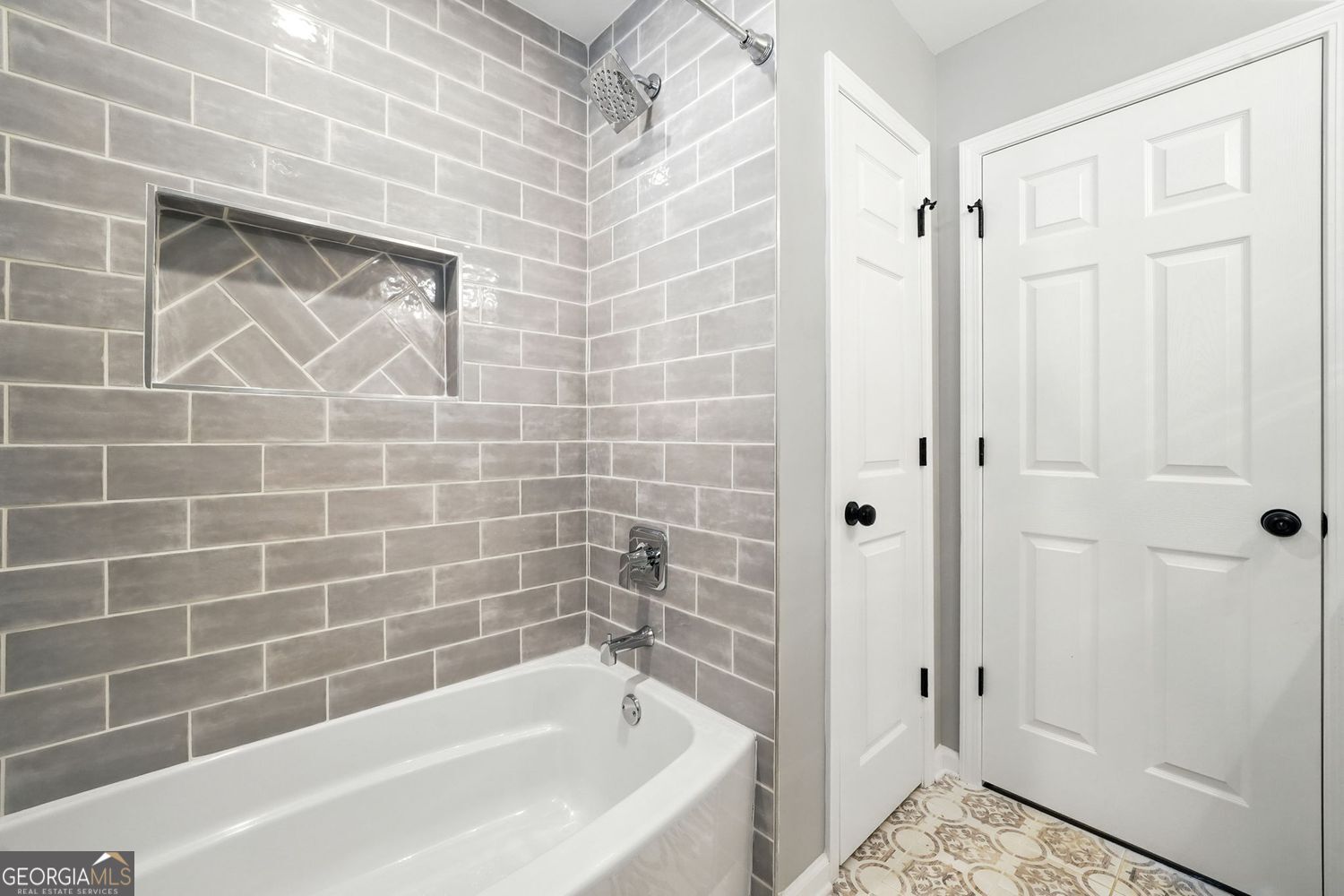 Smyrna, Georgia 30080, United States, 3 Bedrooms Bedrooms, ,3 BathroomsBathrooms,Residential,Active,196142