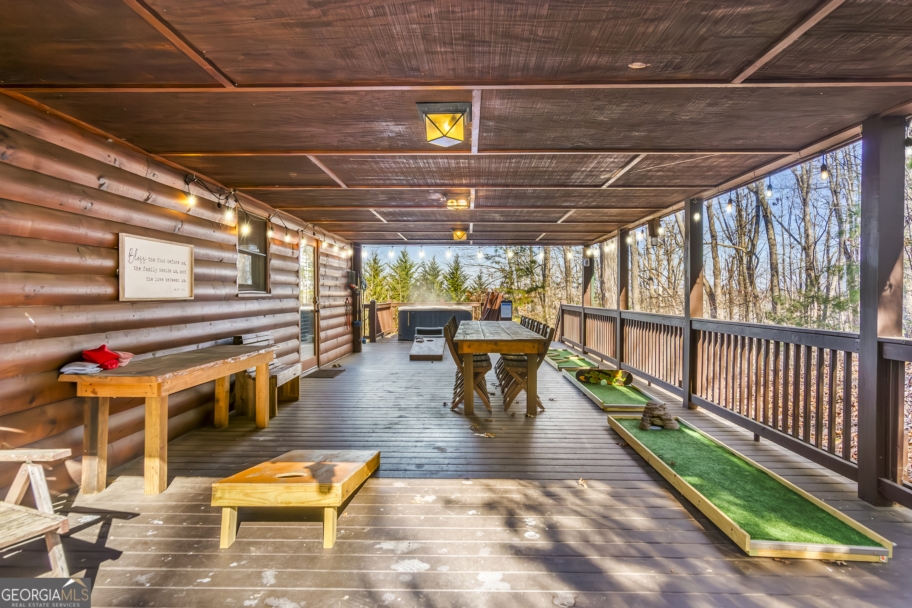 211 Highland Forest DR