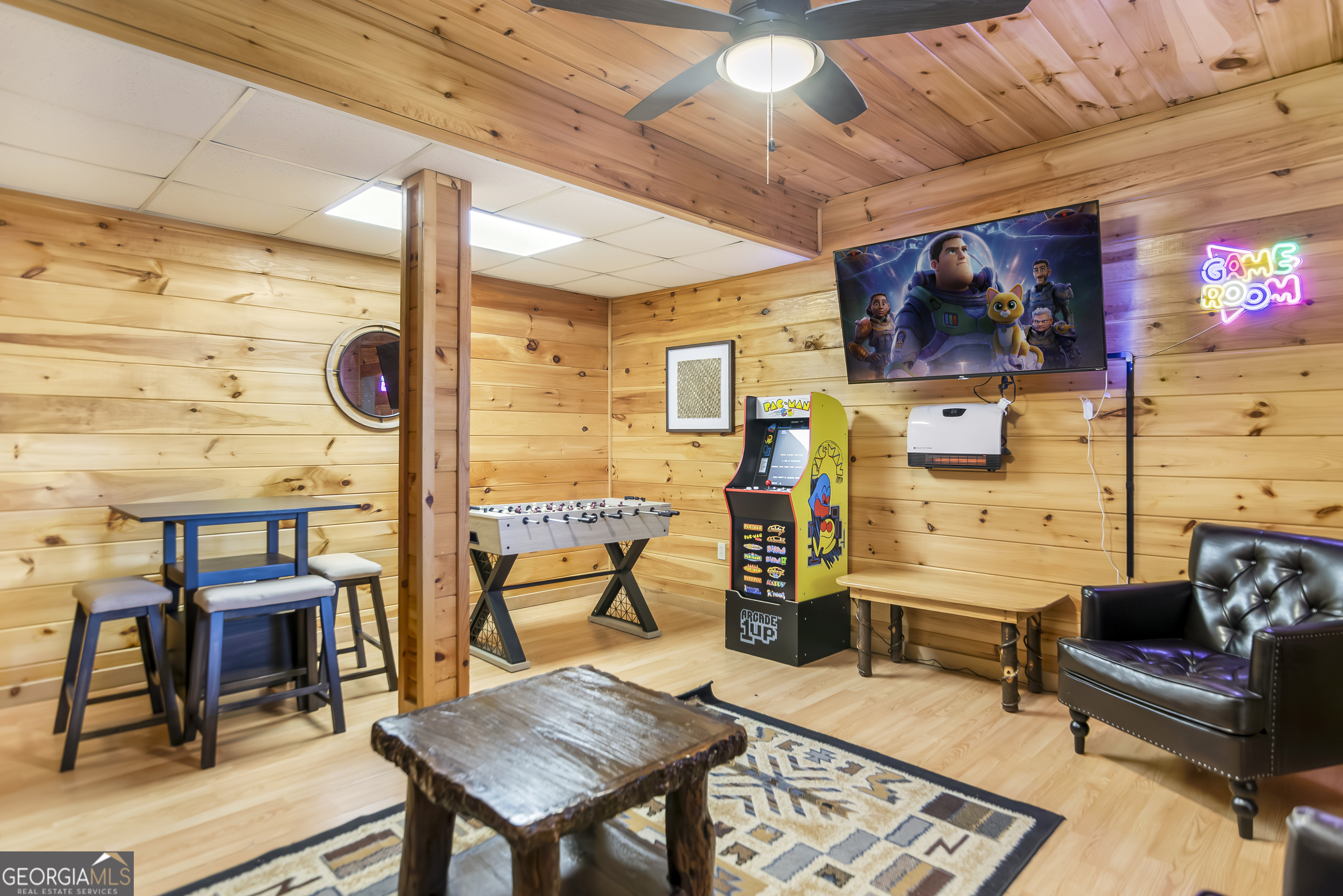 211 Highland Forest DR
