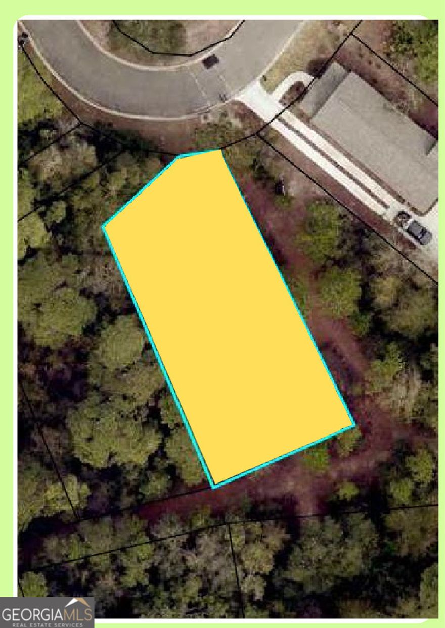 Fabulous price for this lot is in the beautiful subdivision of Cumberland Harbour. Get ready to build your dream home! Enjoy the fitness center, pools, day dock, and pickleball in this charming, gated community. It's minutes from historic downtown St. Marys, with ferry access to Cumberland Island and a short drive to Jacksonville and Amelia Island. It's also close to Kingsbay Naval Submarine Base, Jacksonville International Airport, shopping, FLETC, and Brunswick, GA. Build your coastal dream home in Cumberland Harbour and experience the best of coastal living. The gated community has restricted access, so showings require advanced notice, and interested parties must be accompanied by a licensed real estate salesperson.