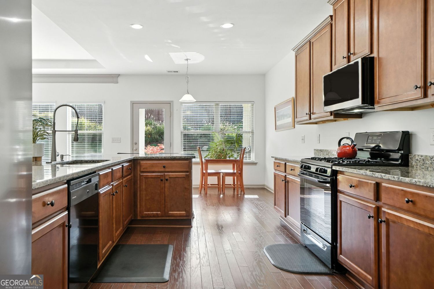 Cherokee Reserve - Residential